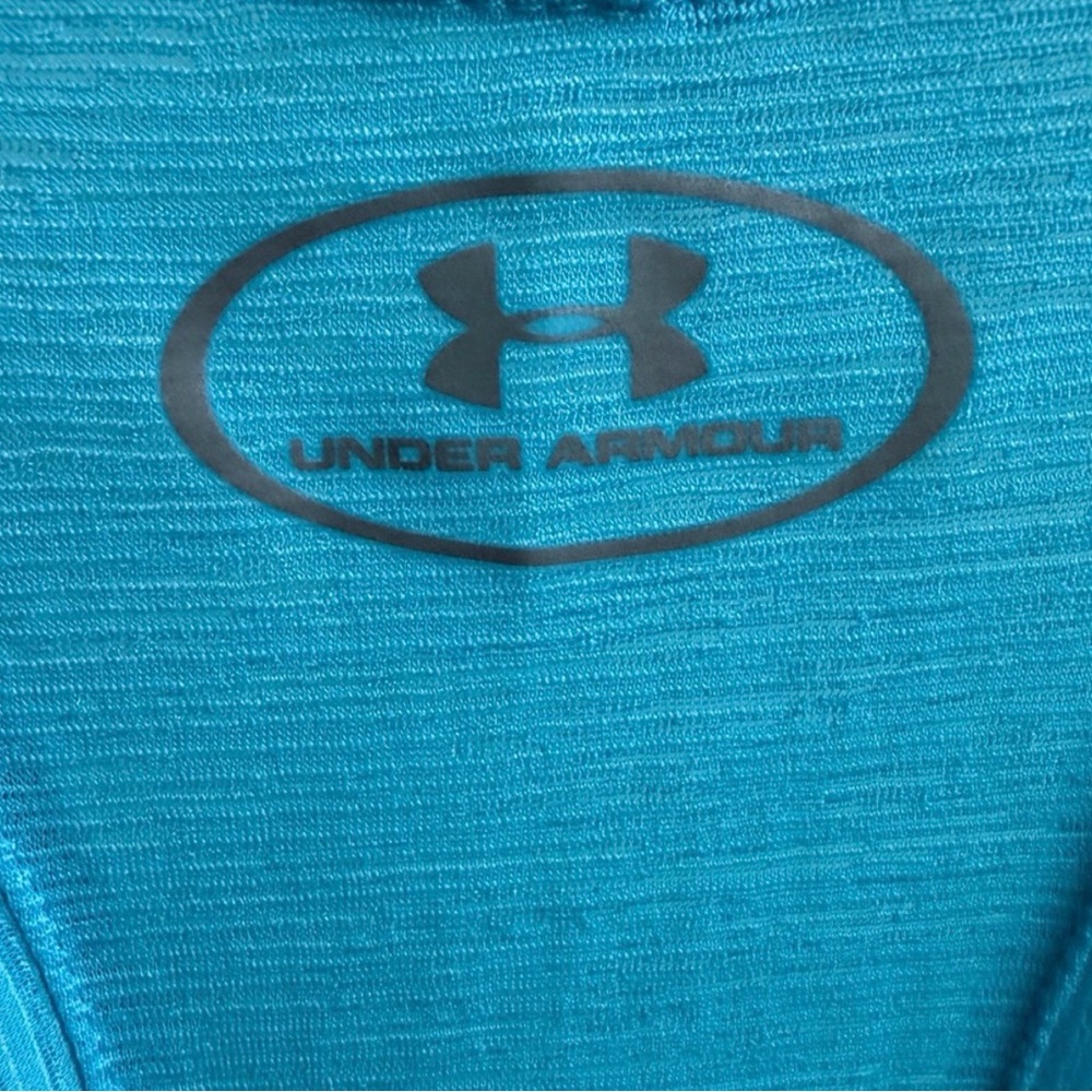 Set of 2 Women's Dri-Fit Tank Tops - Nike and Under Armour - Picture 12 of 12